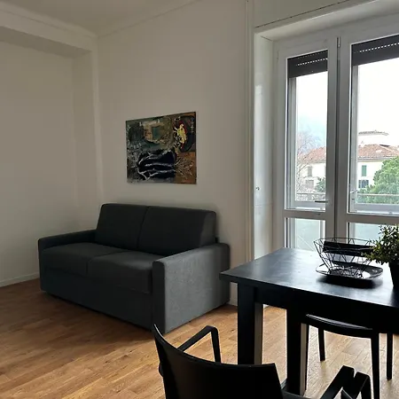 アパート Centro Piazza Manzoni Wi Fi Gratuito Moderno レッコ