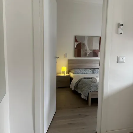 Centro Piazza Manzoni Wi Fi Gratuito Moderno * Лекко